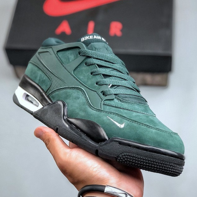 รองเท้าบาสเก็ตบอลวินเทจ Jordan Air Jordan 4 RM HF4334-300