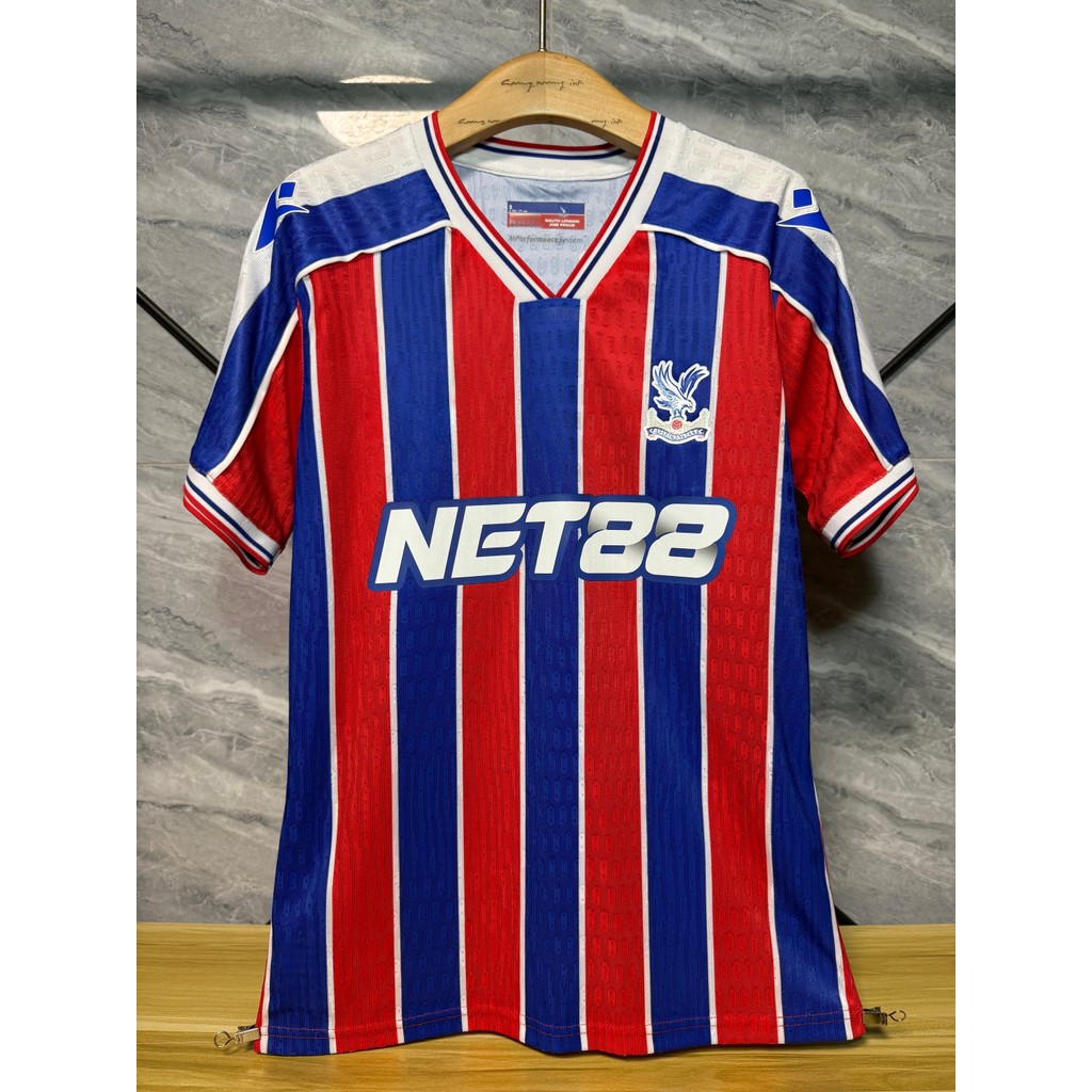 เสื้อบอลCrystal Palace 2025/26 แบบแขนสั้น สำหรับสวมใส่เล่นฟุตบอล