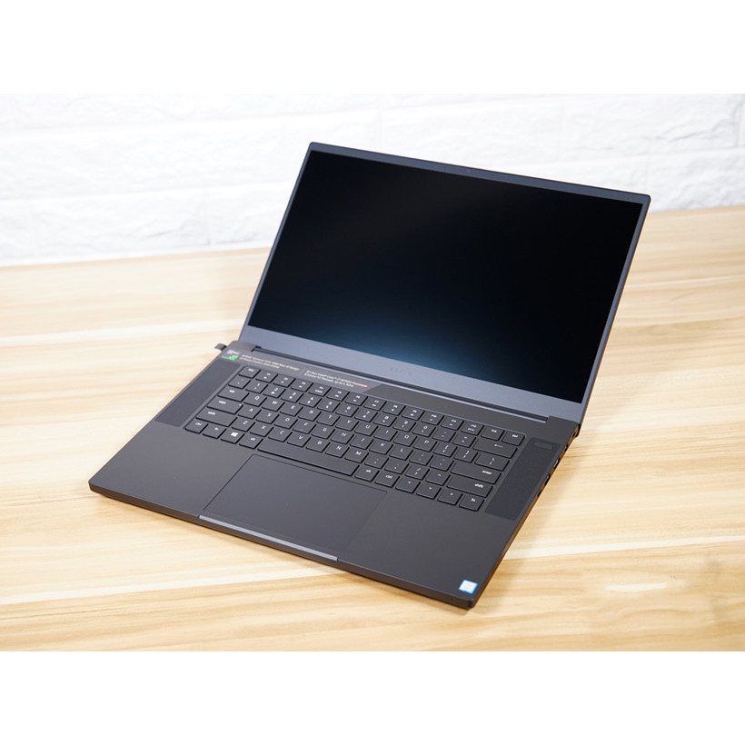 มือสอง Razer Spirit Blade 15 Elite Edition แล็ปท็อป 50 ซม. i7-8750H/16G/512G/RTX2070