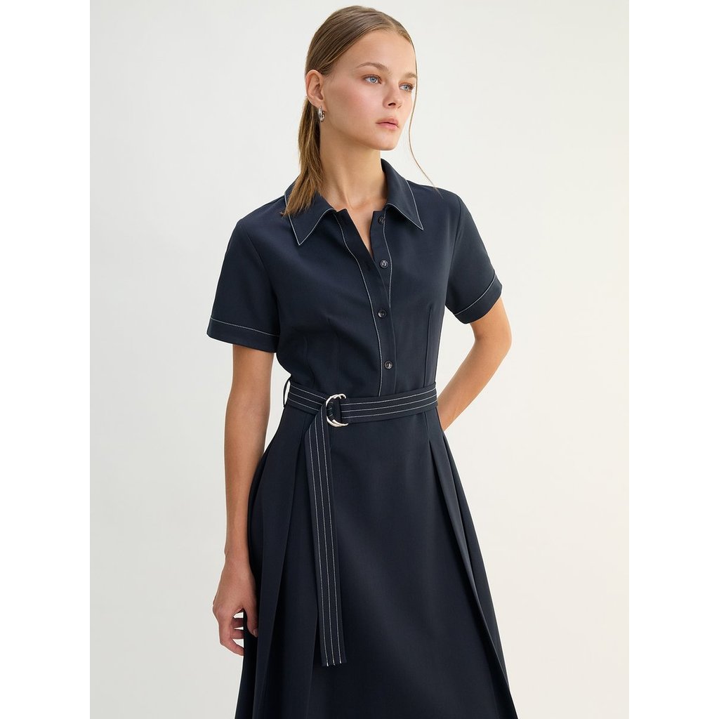 [Pomelo] เดรสปกคอสีตัดกัน ดีเทลเข็มขัด / Contrast Collar Belted Midi Dress