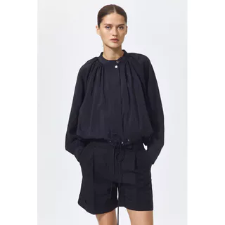 H&M(เอชแอนด์เอ็ม) กางเกงขาสั้นผสมผ้าลินินทรงตัดเย็บเฉียบคม ผู้หญิง 1329208_2