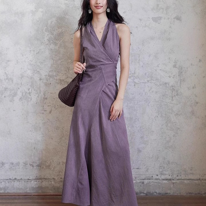 Eryang Design [Qingwan] กระโปรงยาวคอวีสีม่วงอารมณ์หญิง Laced-Up Design Dress 7.27-120