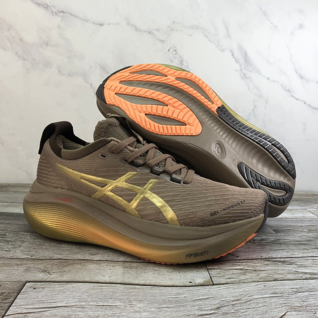 NIMBUS 27 รองเท้าวิ่ง WPGE