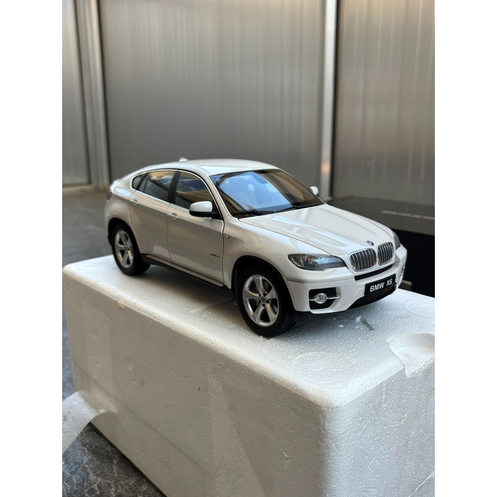 [สินค้าพร้อม Single Item] BMW X6 xDrive50i, BMW X6, ผลิตโดย Jingshang, kyosho, Car Model 1 18, 1: 18