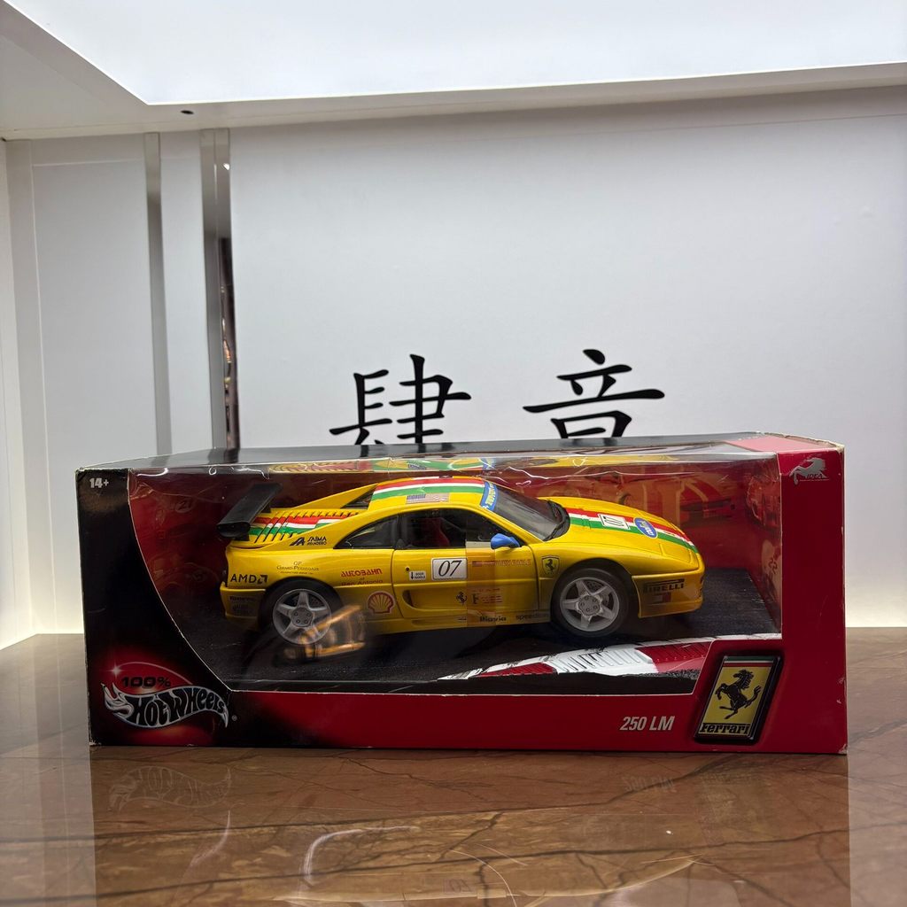 Hot Wheels Hot Wheels 1: 18 Ferrari F355 Csyw