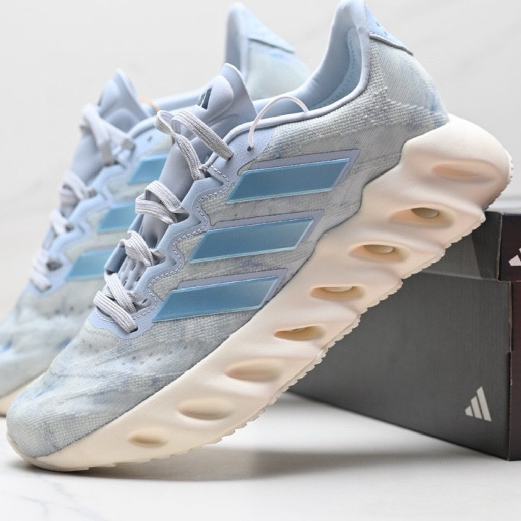 รองเท้า.ADIDAS.SWITCH.FWD.สีน้ำเงิน