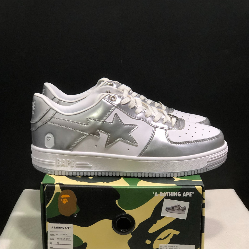Bape Sta รองเท้าบอร์ดลําลองตัดต่ําสีเงินที่ทนต่อการสึกหรอและสะดวกสบาย