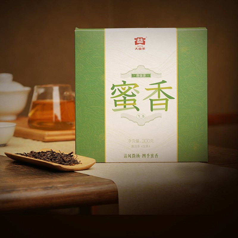 Dayi Puer Tea Honey Fragrant Raw Tea 300g เค้กชา Four Years ส่วนผสม 2021 ยูนนาน Menghai Tea XBWC