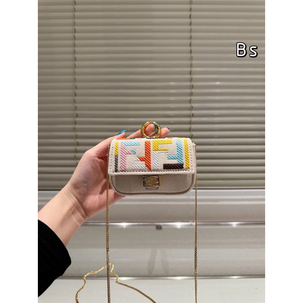 อัพเกรดของขวัญพับ FENDI FENDI Vintage Mini Baguette Bag Chain Bag กระเป๋าสะพาย Milan FENDI Baguette 