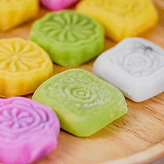 บัวหิมะ 1 กล่อง 4 ชิ้น หอมอร่อย