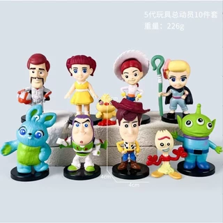 6 ชิ้น/กล่อง Toy Story 5 Buzz Woody Action Figure ล็อตโซ่หมีอะนิเมะรูปคอสเพลย์องุ่นตุ๊กตาของเล่นสําหรับของขวัญเด็กคอลเลกชันเครื่องประดับรถตกแต่งบ้านเค้กตกแต่ง MLML