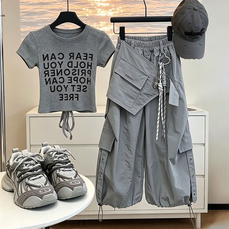 2026 สาวสไตล์ใหม่ชุดหลวมแขนสั้น Street Dance Quick-Drying Thin Halter เสื้อยืดกางเกงขากว้างหวานเย็นส