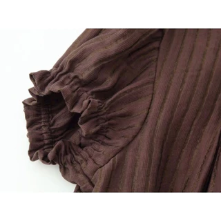 Ruffle Tie Blouse เสื้อเบลาส์ผู้หญิงคอผูกโบว์ขอบฟริลล์ แขนพองเอวย่นรัดทรงสัดส่วนดี ผ้าลายร่องบางเบา มี2สี ครีมอ่อน/น้ำตาล S-L