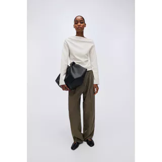 H&M(เอชแอนด์เอ็ม) เสื้อท่อนบนดีไซน์ไม่สมมาตร Women Asymmetric top 1322890_1
