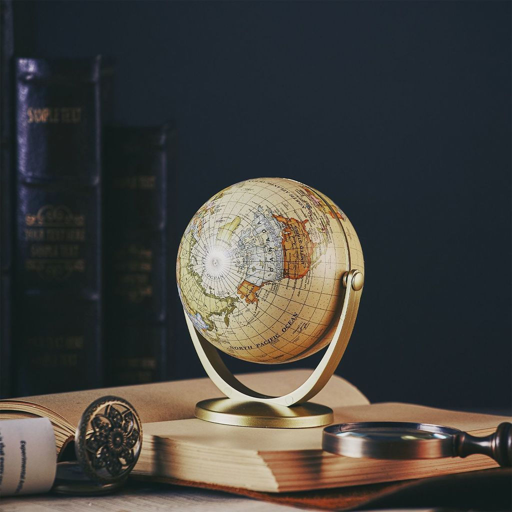 New Product#Globe Ornament Vintage English Version Universal globe is a beautifully decorated gift S