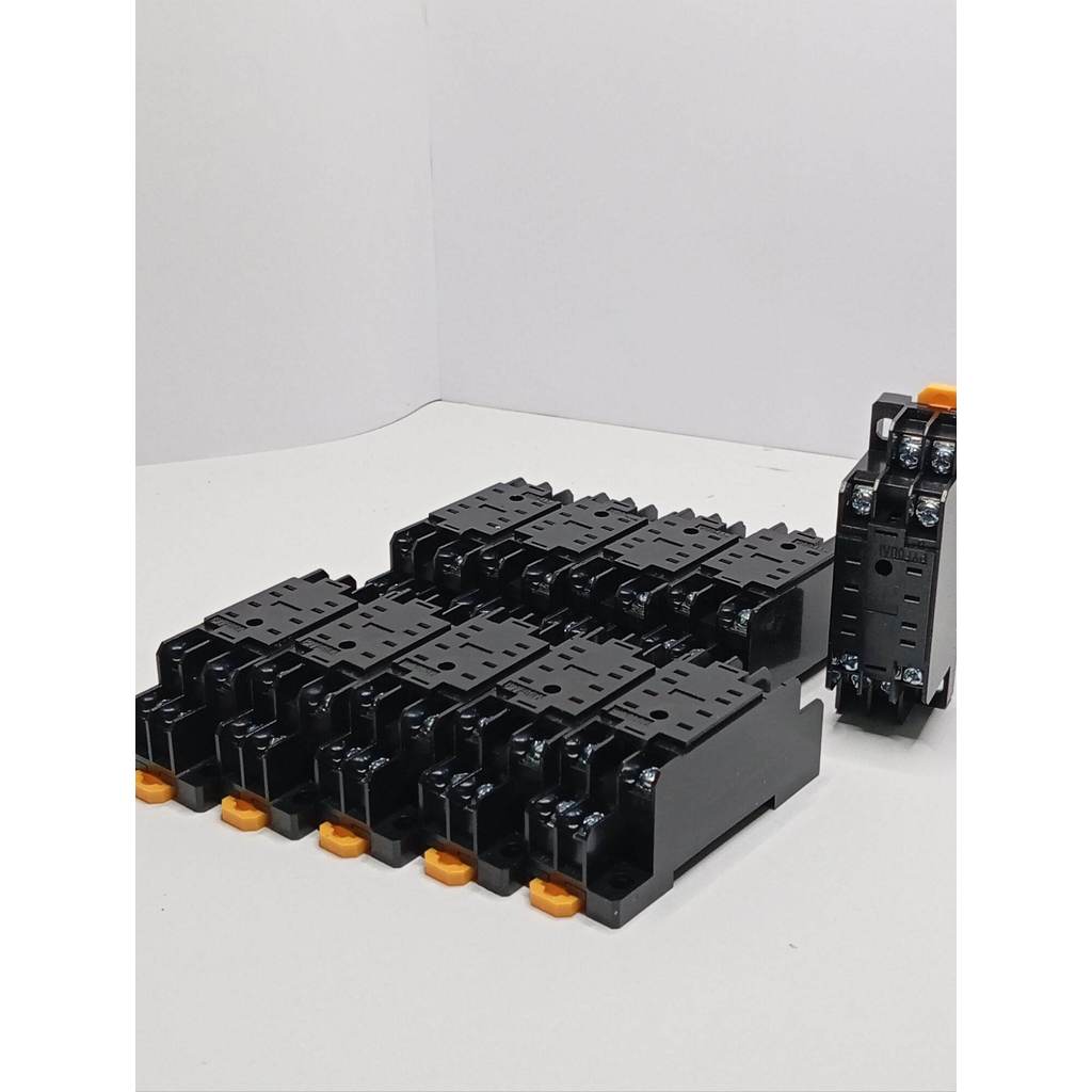 10ชิ้น ซ็อคเก็ตรีเลย์ขา2แถว PYF-08A-E SOCKET RELAY ซ็อกเก็ต รีเลย์ PYF08A PYF 08A ฐานรีเลย์ขา 2 แถว 