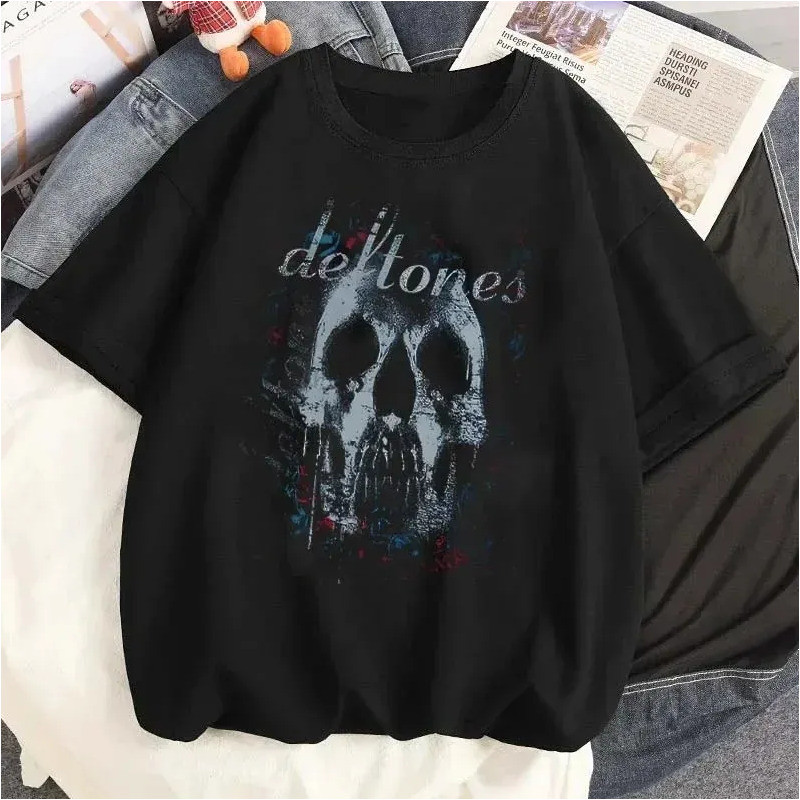 Grunge Distressed Dark Skull Graphic T-Shirt Unisex Crew Neck Black Tee