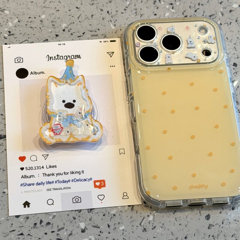 QUMI QUMI QUMI สีเหลือง Polka Dot West Highland กรอบเขย่าเพลงวงเล็บเหมาะสําหรับ Apple 17promax เคสโท