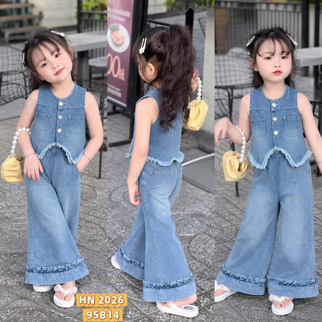 G475 (ขนาด 90-140) ชุดเซ็ทยีนส์ตกแต่งโค้งชายเสื้อ และกางเกงขายาวผ้านิ่ม