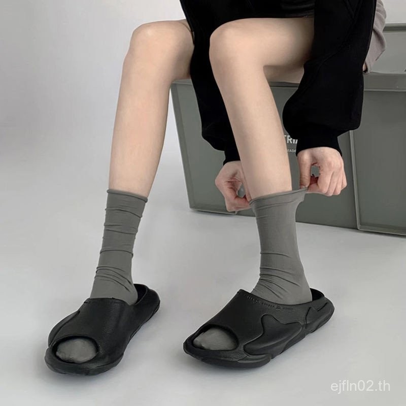 ราคาที่น่าตื่นตาตื่นใจ [ร้านค้าขายร้อน] ถุงเท้าสีเทาผู้หญิงกลางหลอดสั้นฤดูร้อนถุงเท้าน้ําแข็งน้ําแข็