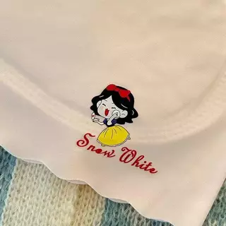 เสื้อชั้นในนักเรียนหญิง สวมใส่สบาย มีฟองน้ำช่วยให้รูปทรงสวย