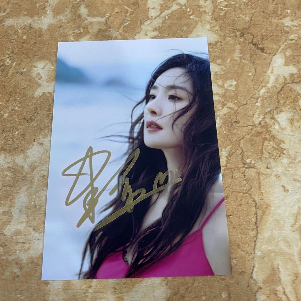 Yang Mi ลายเซ็นต์สินค้าภาพถ่ายรับประกันรองรับ 20 ซม. Yang Mi ลายเซ็นภาพถ่ายแฟนของขวัญ 22WA