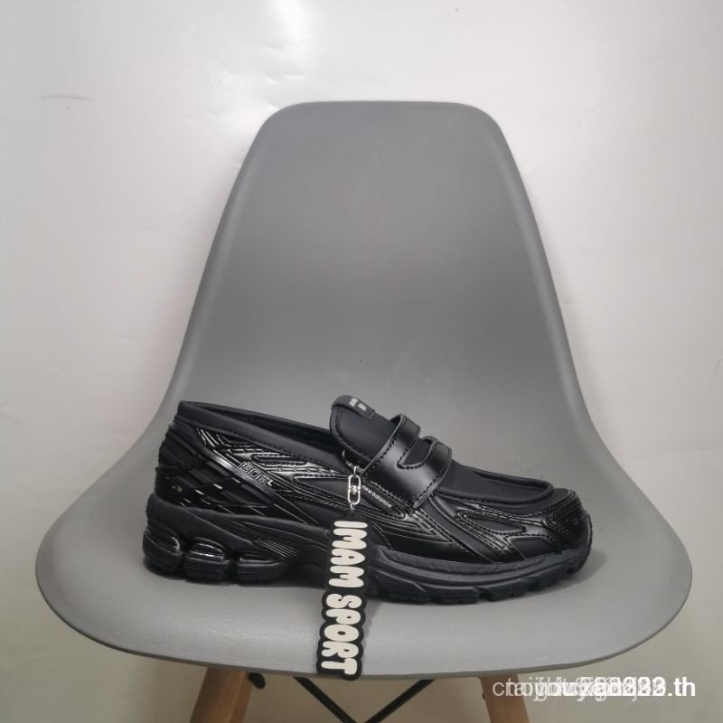 รองเท้าโลฟเฟอร์สีดํา Unisex NB 1906l