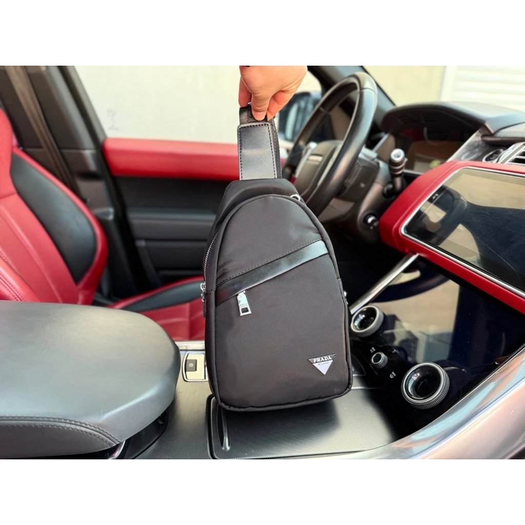 PRADA กระเป๋าคาดหน้าอก PRADA กระเป๋าสะพายข้าง PRADA