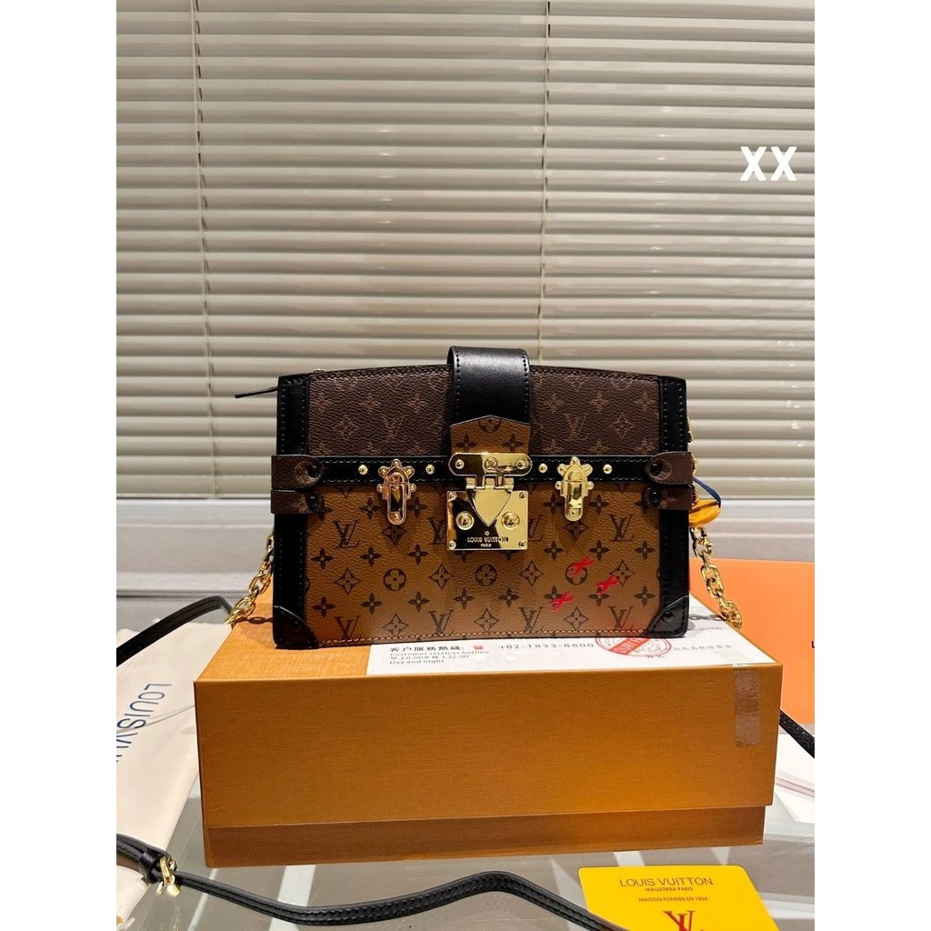 Lv Medieval Box Series TRUNKCTCH Clutch Shoulder Messenger Bag RPNN