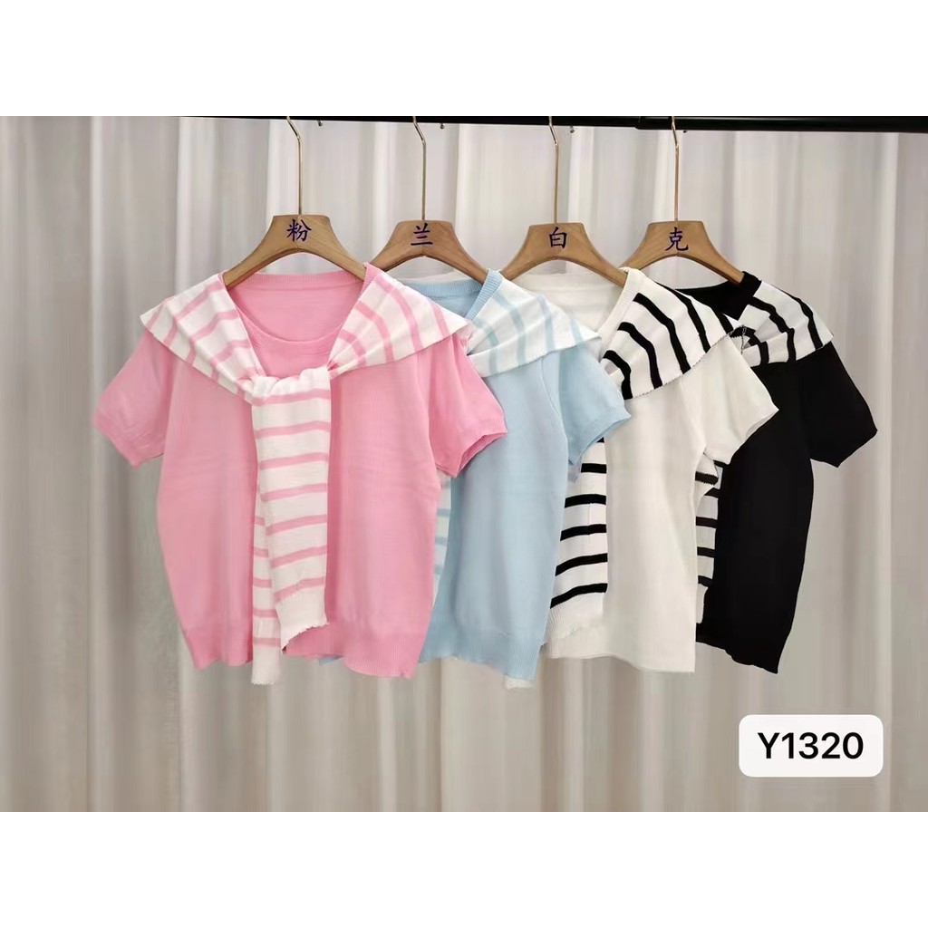 แฟชั่นเสื้อลำลองคอกลมแขนสั้นและผ้าคลุมไหล่ลายทาง มาพร้อมเข็มจับคู่