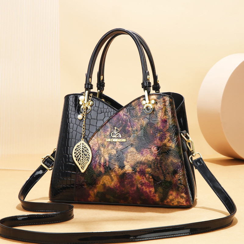 กระเป๋า Luxury Premium Medium Bag Portable Messenger Bag