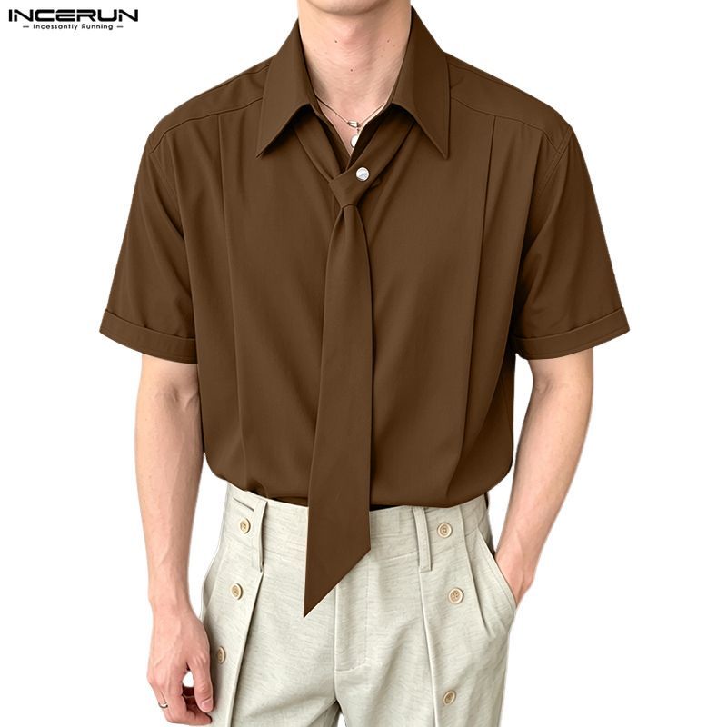 INCERUN ผู้ชายเกาหลีผู้ใหญ่สไตล์ Turn-Down-Collar แขนสั้น Tie Design Pleats เสื้อสีทึบ