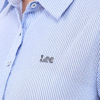 LEE เสื้อเชิ้ตแขนสั้นผู้หญิง Cropped รุ่น LE S426WSHIF33 สีฟ้า