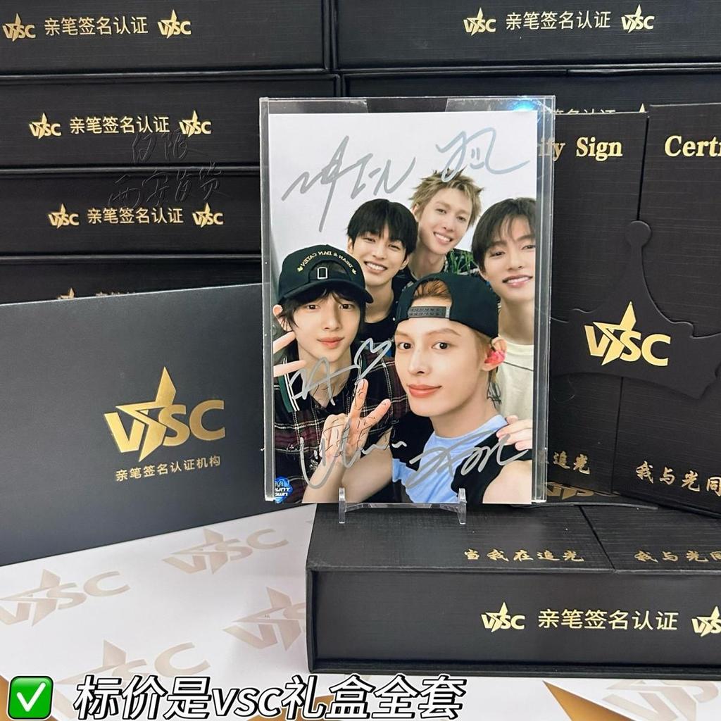 กล่องของขวัญรูปถ่ายพร้อมลายเซ็นของคอริทส์,ใบรับรองการประเมินของVSC,การสนับสนุนจากคนดัง,คอนเสิร์ตสด
