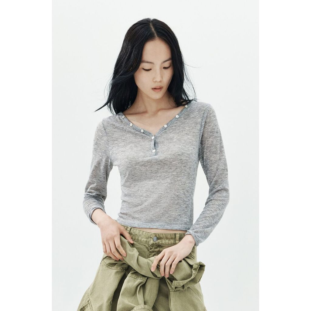H&M بلوزة نسائية محبوكة بأزرار — صورة 6