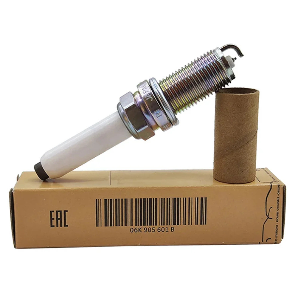 06เค905601B Platinum Spark Plug สําหรับ VW Jetta Passat Golf Skoda L4 Audi A3 A4 A5 A6 Q7 Q8 Quattro
