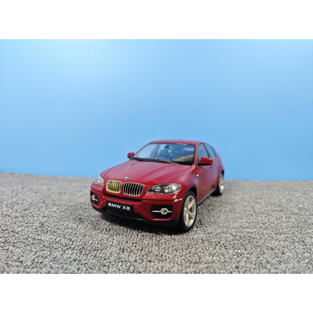 Willie welly BMW X6 Car Model 1: 18 Scale China Red Model บรรจุภัณฑ์ด้านนอกแล้วหายไป One Slight Fade