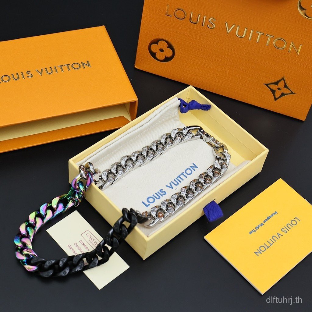 สร้อยคอและเข็มกลัดโลหะสีสันสดใส พร้อมกุ้งก้ามกราม มีสไตล์สำหรับเป็นของขวัญวันวาเลนไทน์หรือวันเกิดให้