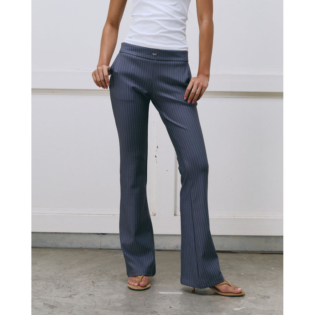 Piccoro - 90s Pinstripe Trousers กางเกงขาม้าเอวต่ำ