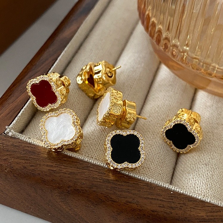XIYA แฟชั่น Simple Zircon Four-Leaf Clover ต่างหู Classy Commuter All-match ต่างหูดอกไม้สี่ใบ