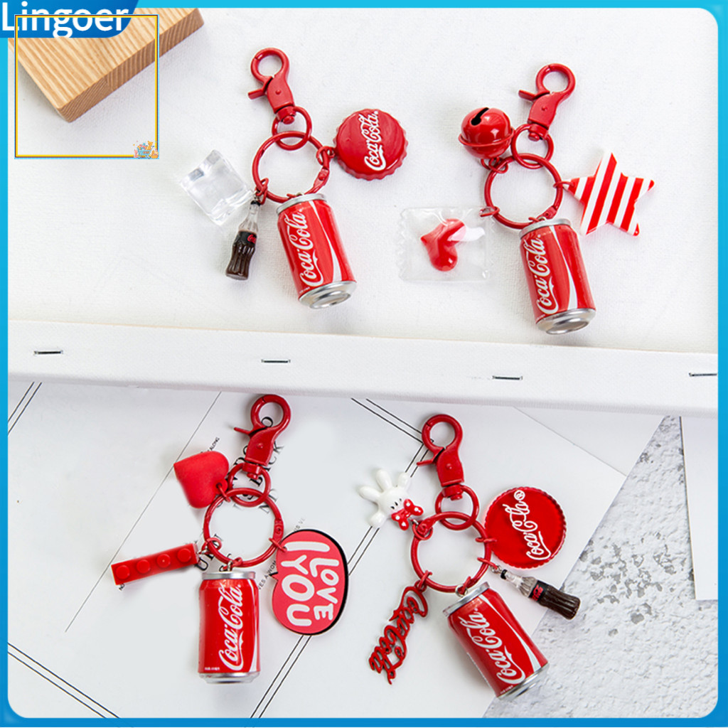 Lingoer พวงกุญแจ Delicate Craft การ์ตูนจําลองตลกคู่อุปกรณ์เสริมตกแต่งแบบพกพา Red Cola ขวดพวงกุญแจรถ
