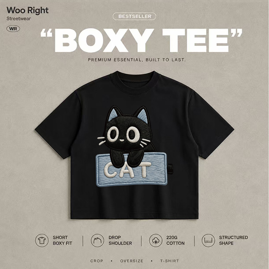 Woo Right تيشيرت Boxy واسع مطرز CAT بقطة كرتونية — أسود — صورة 3