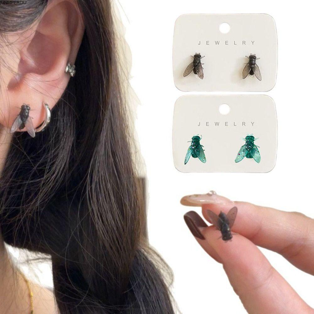 JUNMPER2R Fly ต่างหู, สีดํา Mini Fly Ear Studs, บุคลิกภาพจําลองต่างหูตลกสําหรับผู้ชายผู้หญิงคู่
