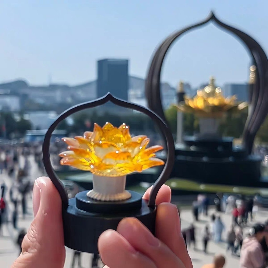 X Xuzhou Baolian Cultural Creative Luminous ตู้เย็นสติกเกอร์โชคดี Lotus เรซิ่น Xuzhou Tourist ของที่