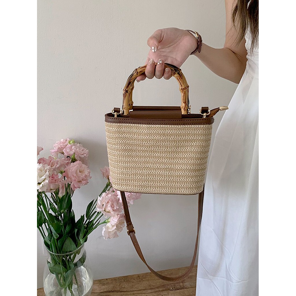 Classic handbag bester brand กระเป๋ กระเป๋าที่ดีที่สุด Niche Ladies Portable Straw Crossbody Bag