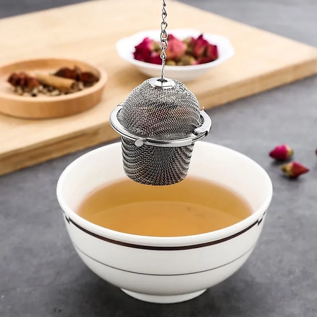 Alechaung ที่กรองชา ลูกบอลกรองชา Tea Infuser ขนาดเล็กง่ายต่อการใช้ กรองชา ที่กรองชา สแตนเลส ที่กรองน้ำชา อุปกรณ์สำหรับชา thumbnail 8