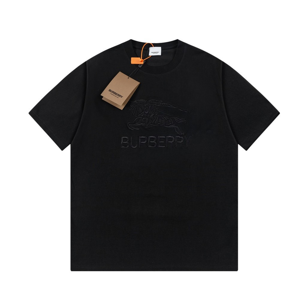 Burberry/Burberry/6XL2026 คลาสสิกรอบคอแขนสั้นเสื้อยืดผู้ชายผู้หญิงสไตล์กีฬาสไตล์โลโก้การพิมพ์Slim-fi