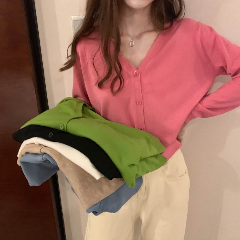 Core-spun เส้นด้ายเสื้อถักผู้หญิงแจ็คเก็ตสไตล์ใหม่เวอร์ชั่นเกาหลีหลวมสวมใส่ด้านนอกสไตล์ขี้เกียจ V คอ