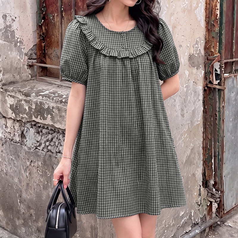 Vonda ผู้หญิงเกาหลี Girlish Comfort Retro ลายสก๊อตทอตกแต่งปุ่มเดียวรอบคอ Peter Pan Collar พัฟแขนสั้น Ruffle หลวมชุดสาย — صورة 4