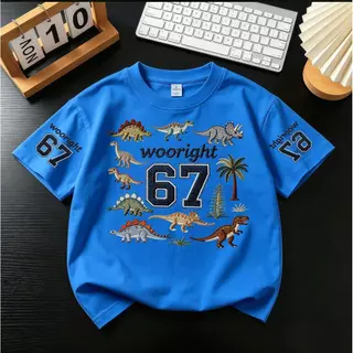 Pebbi Baby เสื้อยืดเด็กฤดูร้อนรุ่นใหม่ ลายปักไดโนเสาร์ ตัวเลข67 ผ้าฝ้ายแท้100% นุ่มสบาย เสื้อแขนสั้นเด็กผู้ชาย สไตล์เกาห